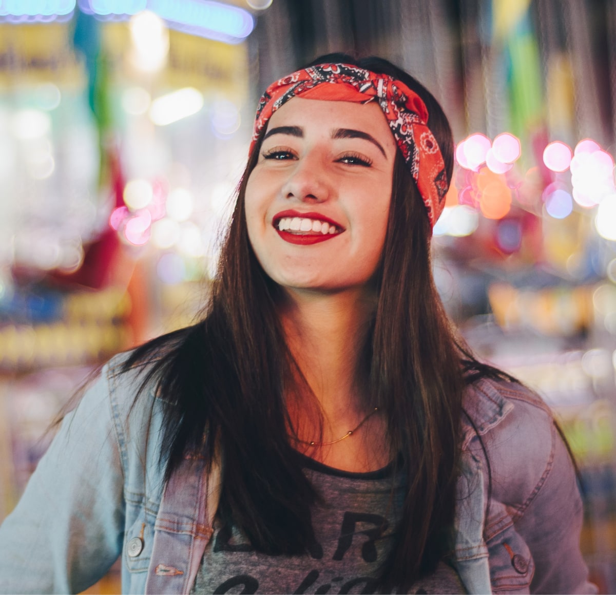 Revamp your smile with natural veneers for teeth